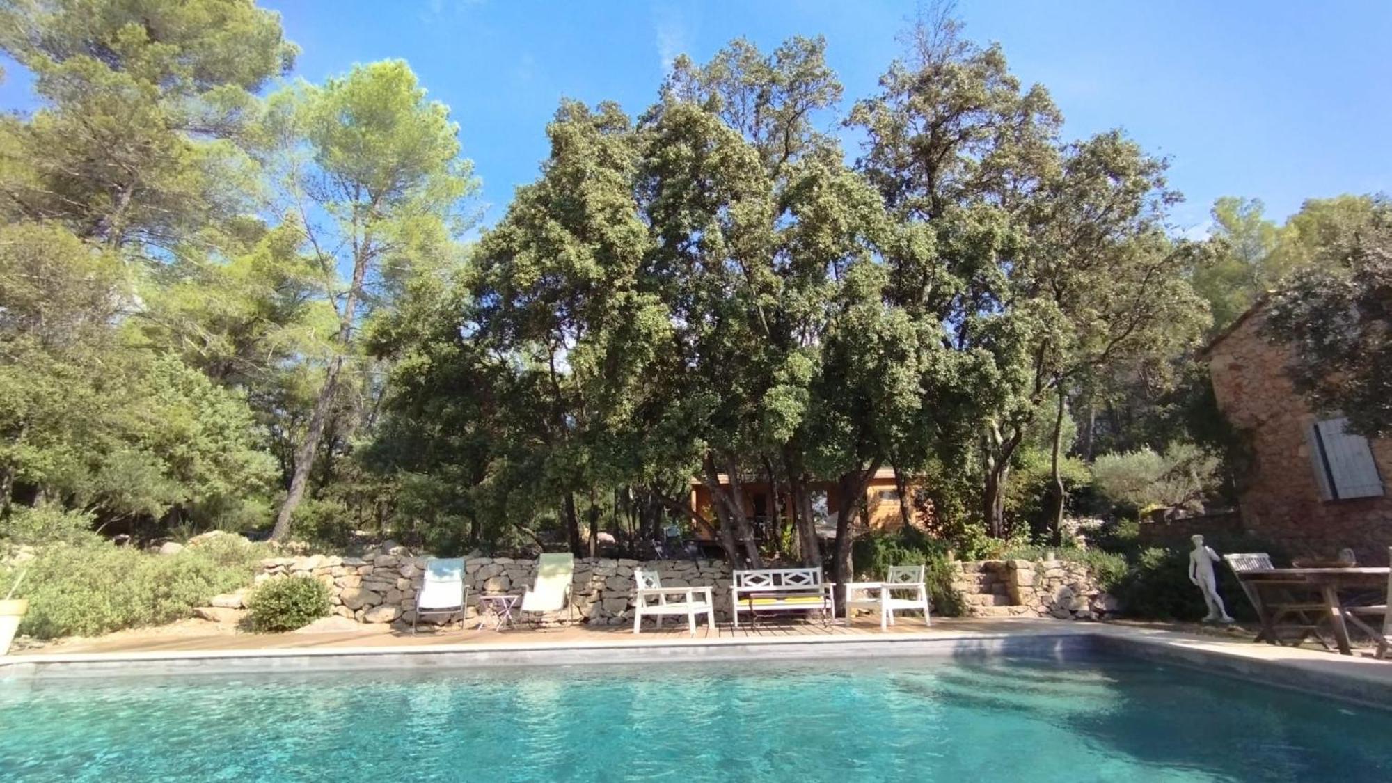 La Bergerie Des Colles Bed & Breakfast Entrecasteaux Luaran gambar