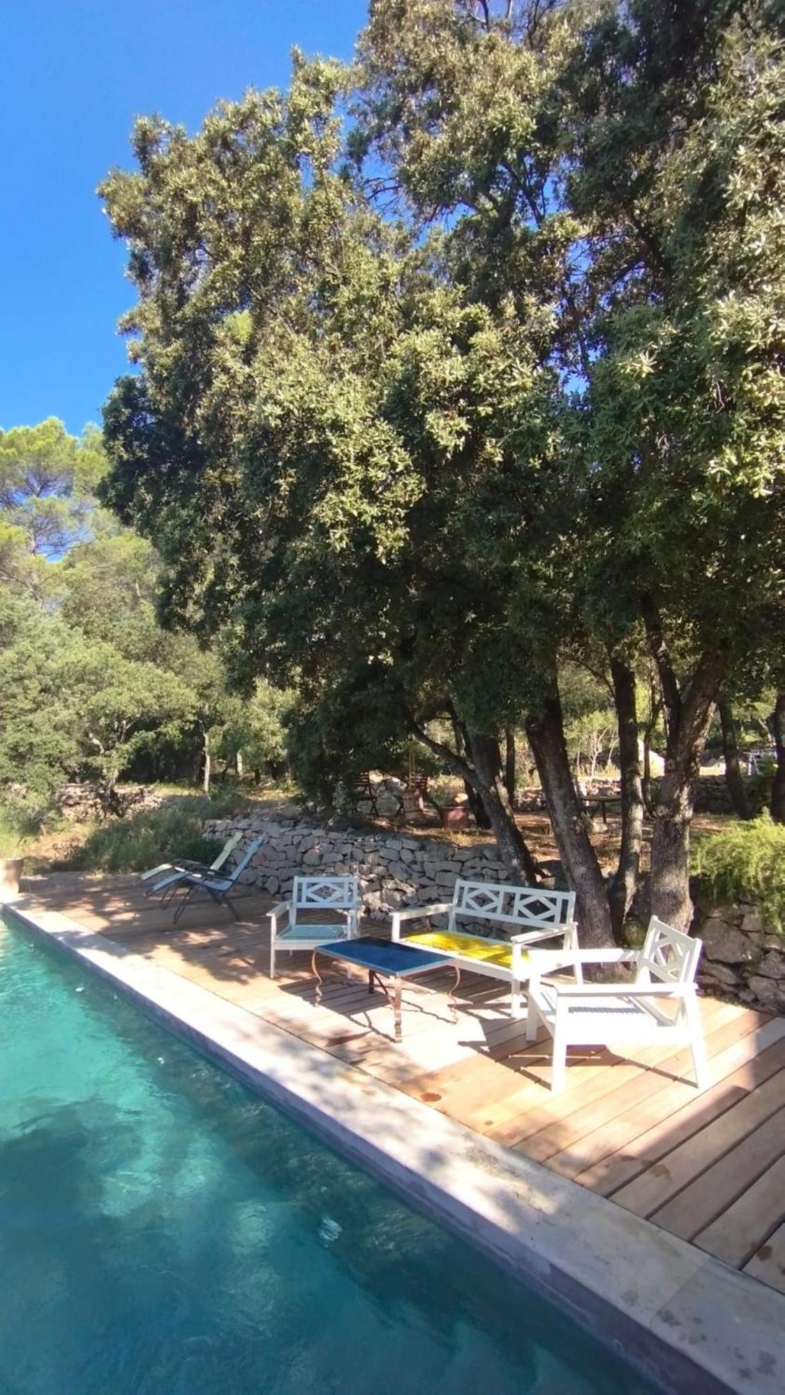 La Bergerie Des Colles Bed & Breakfast Entrecasteaux Luaran gambar