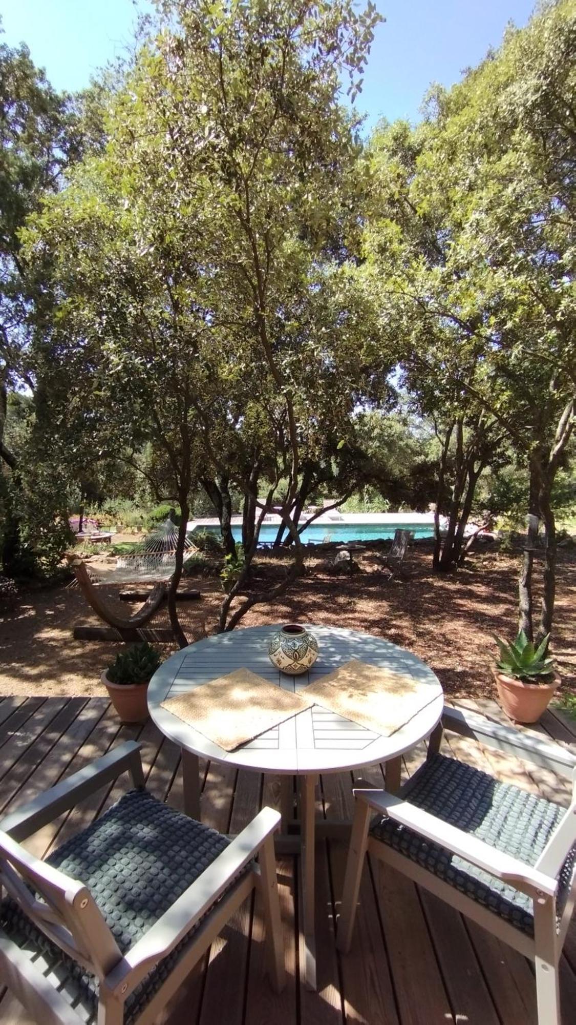 La Bergerie Des Colles Bed & Breakfast Entrecasteaux Luaran gambar