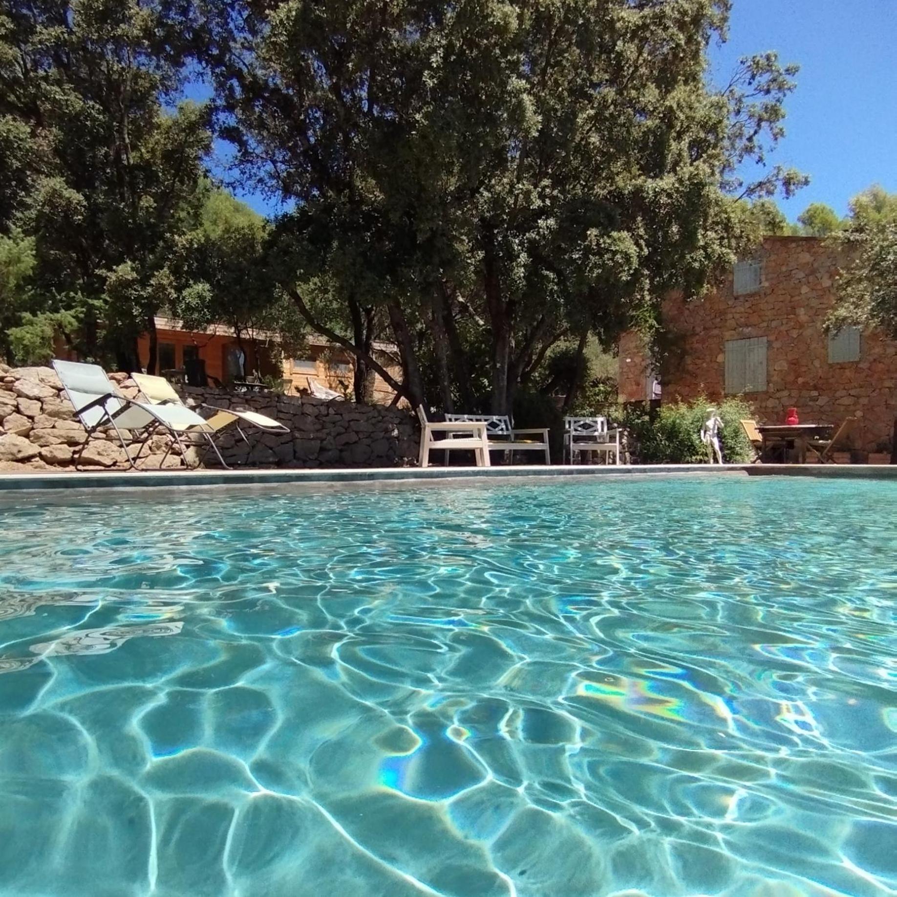 La Bergerie Des Colles Bed & Breakfast Entrecasteaux Luaran gambar